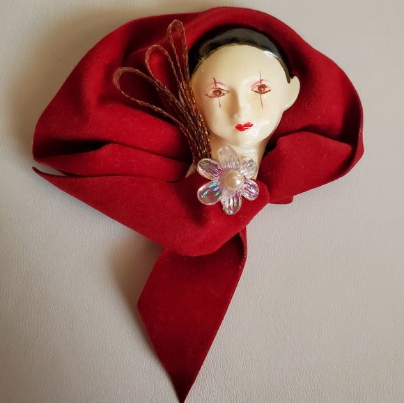 Vintage Geisha Girl Mask Brooch - Picture 4 of 11